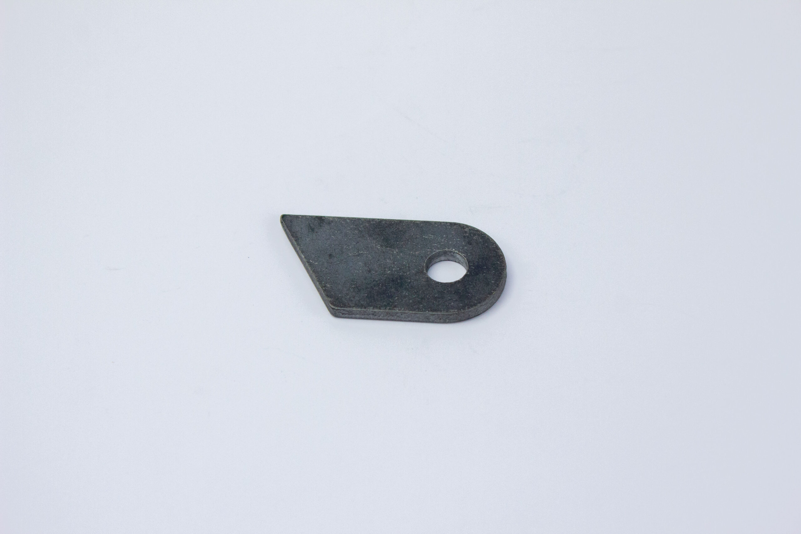 OB-017 SUPORTE INFERIOR DO BAGAGEIRO.(ORELHÃO)